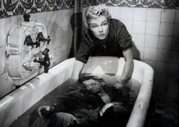 baignoire Les Diaboliques au Cinématographe le 21 mai