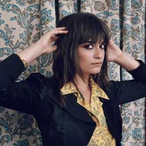 Complet -Clara Luciani + Le Prince Miiaou Clara Luciani en concert le 24 mars au Festival Acoustic à Poiré-sur-Vie