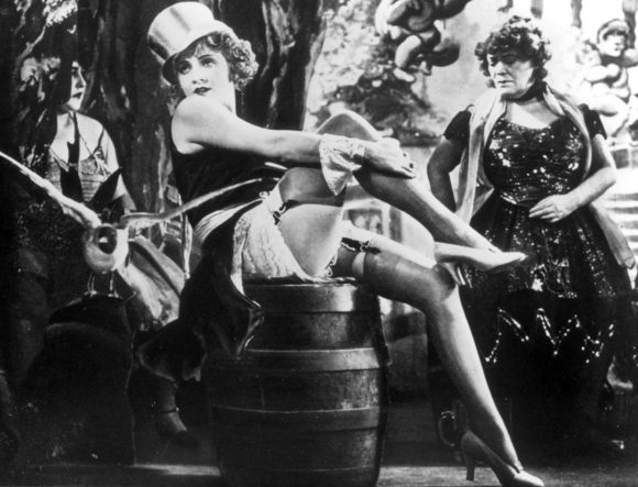 Littérature/cinéma : « Marlene Dietrich, celle qui avait la voix » de Camille Larbey