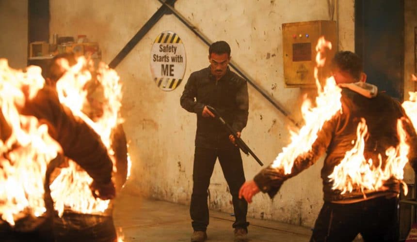 The-Night-Comes-for-Us-Film-Movie Bagarre : vous voulez voir un film “Mortal Kombat” ? Regardez “The Night Comes for Us” !