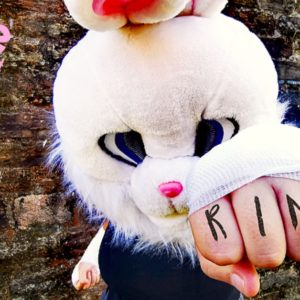 Conte Iz Not Dead présente : Le RING du lapin blanc