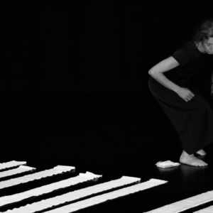 LES CURIEUX JEUDIS — SOLO — AMBRA SENATORE LES CURIEUX JEUDIS — SOLO — AMBRA SENATORE